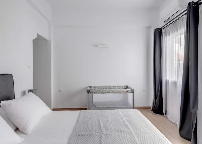 Marion Cozy * Ermoúpoli