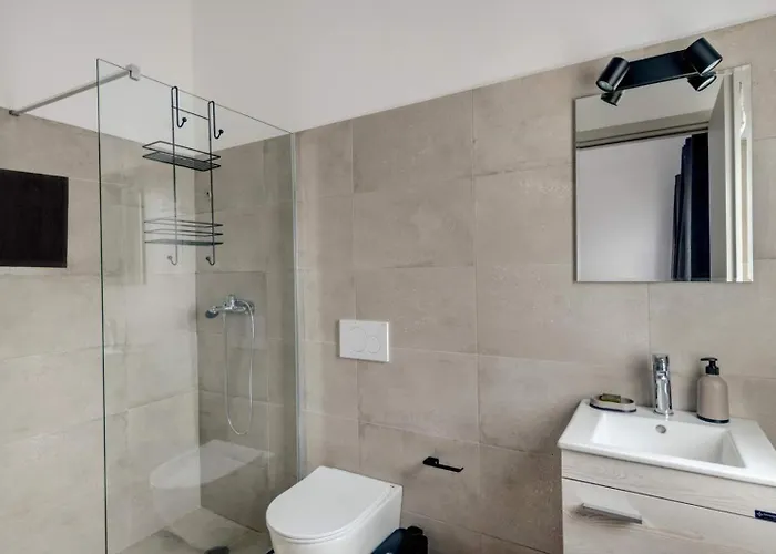 Marion Cozy * Ermoúpoli