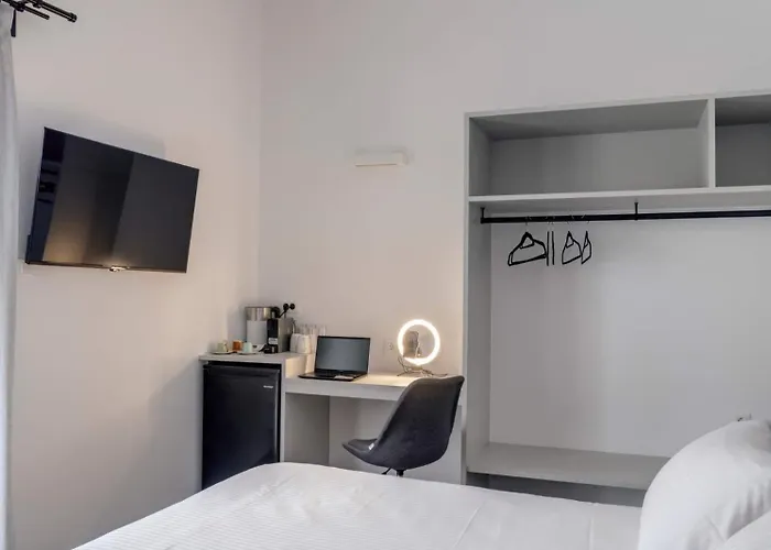 Marion Cozy * Ermoúpoli